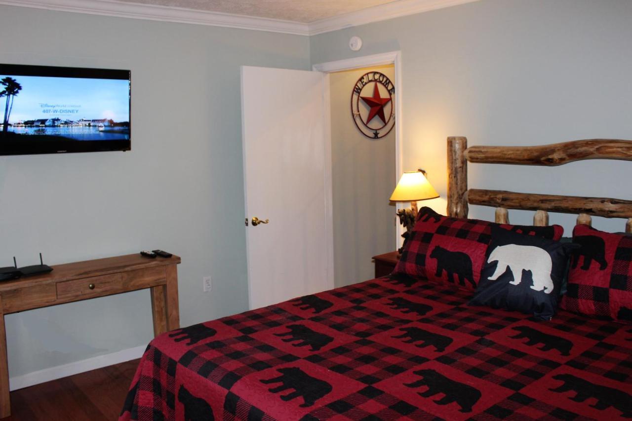Spacious Downtown Condo Walking Distance To Downtown Gatlinburg Sleeps 6 Guests Luaran gambar